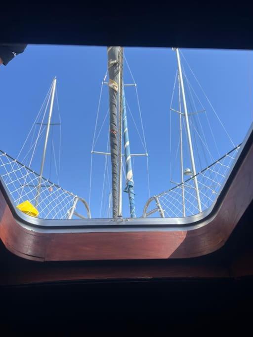 The Captains Locker - 30Ft Yacht San Miguel de Abona Exteriör bild