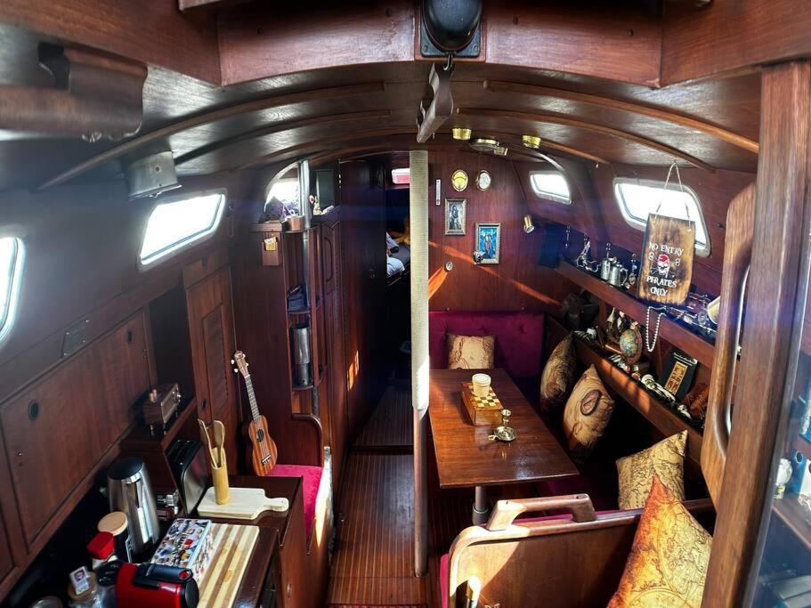 The Captains Locker - 30Ft Yacht San Miguel de Abona Exteriör bild