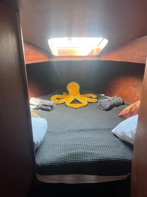 The Captains Locker - 30Ft Yacht San Miguel de Abona Exteriör bild