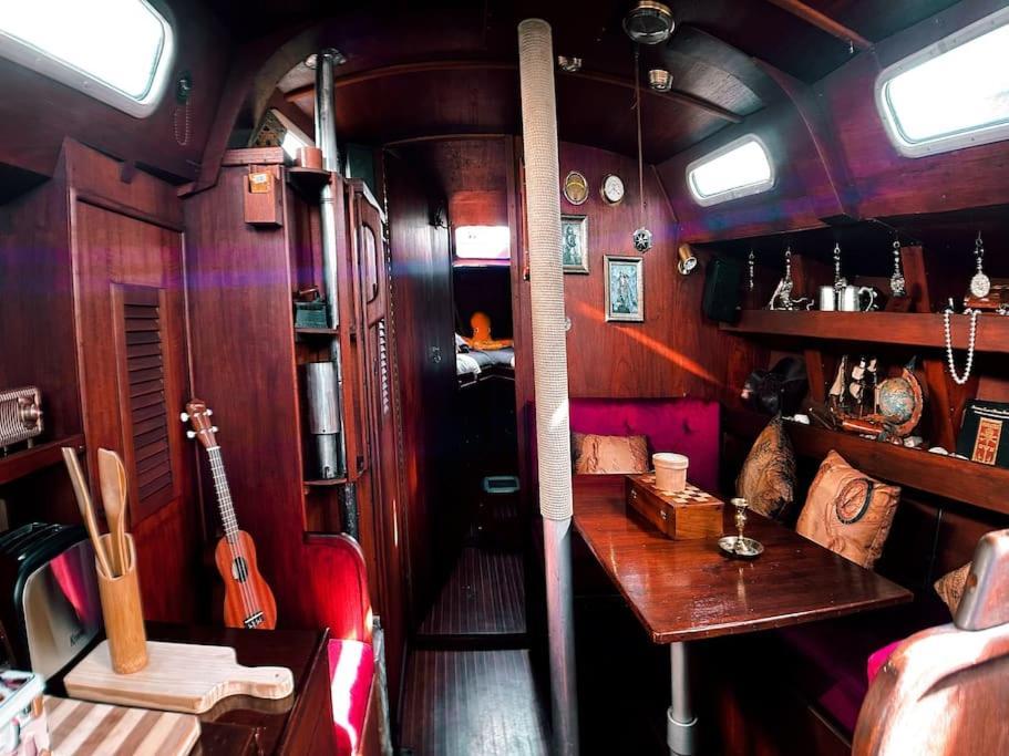 The Captains Locker - 30Ft Yacht San Miguel de Abona Exteriör bild